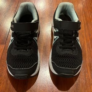 ASICS Toddler Girls Running Shoes Size 12